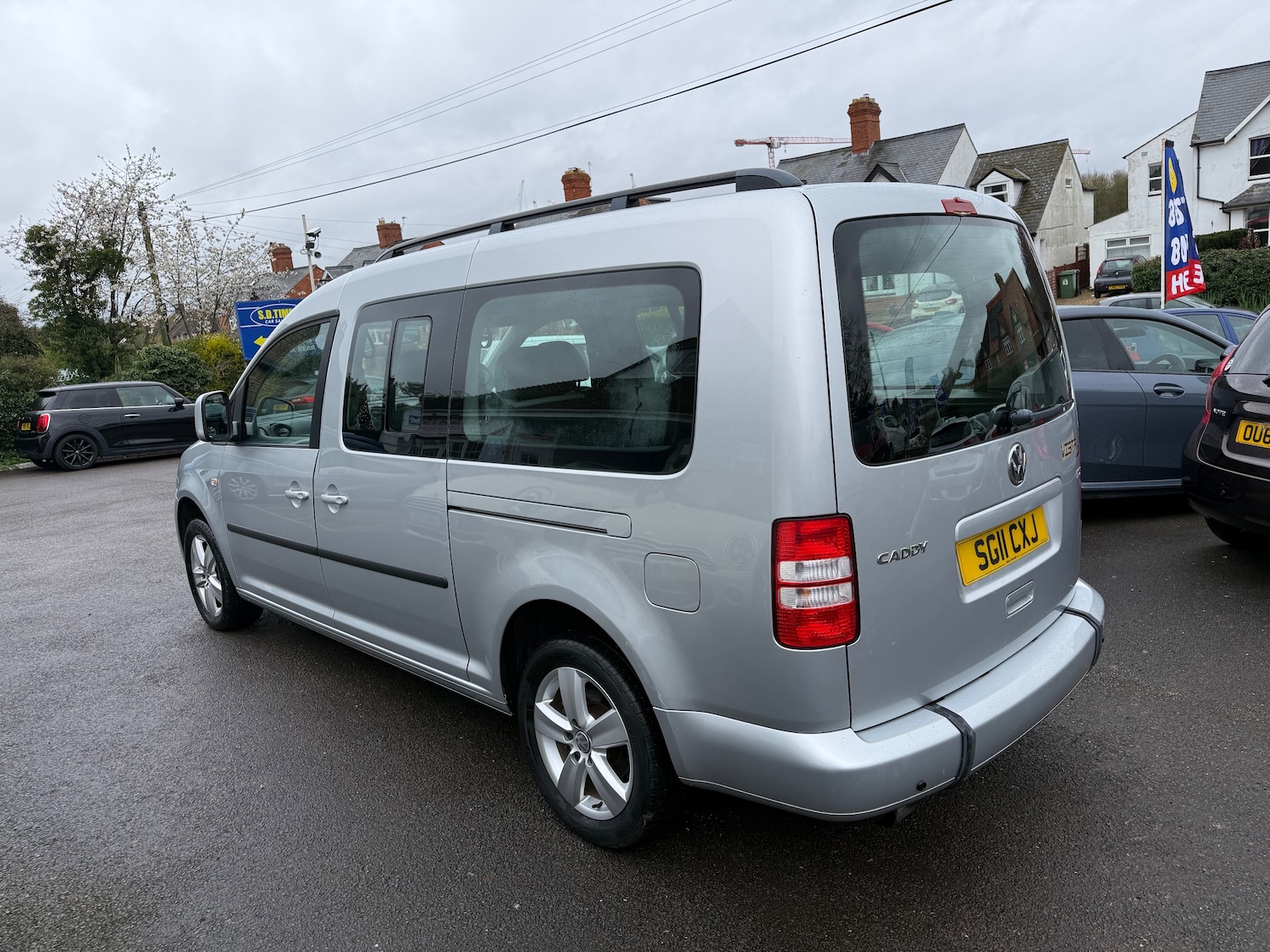 Used Volkswagen Caddy Maxi Life 2011 for sale - 78049876: Photo 2