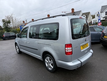 Used Volkswagen Caddy Maxi Life 2011 for sale - 78049876: Photo