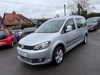 Used Volkswagen Caddy Maxi Life 2011 for sale - 78049876: Photo