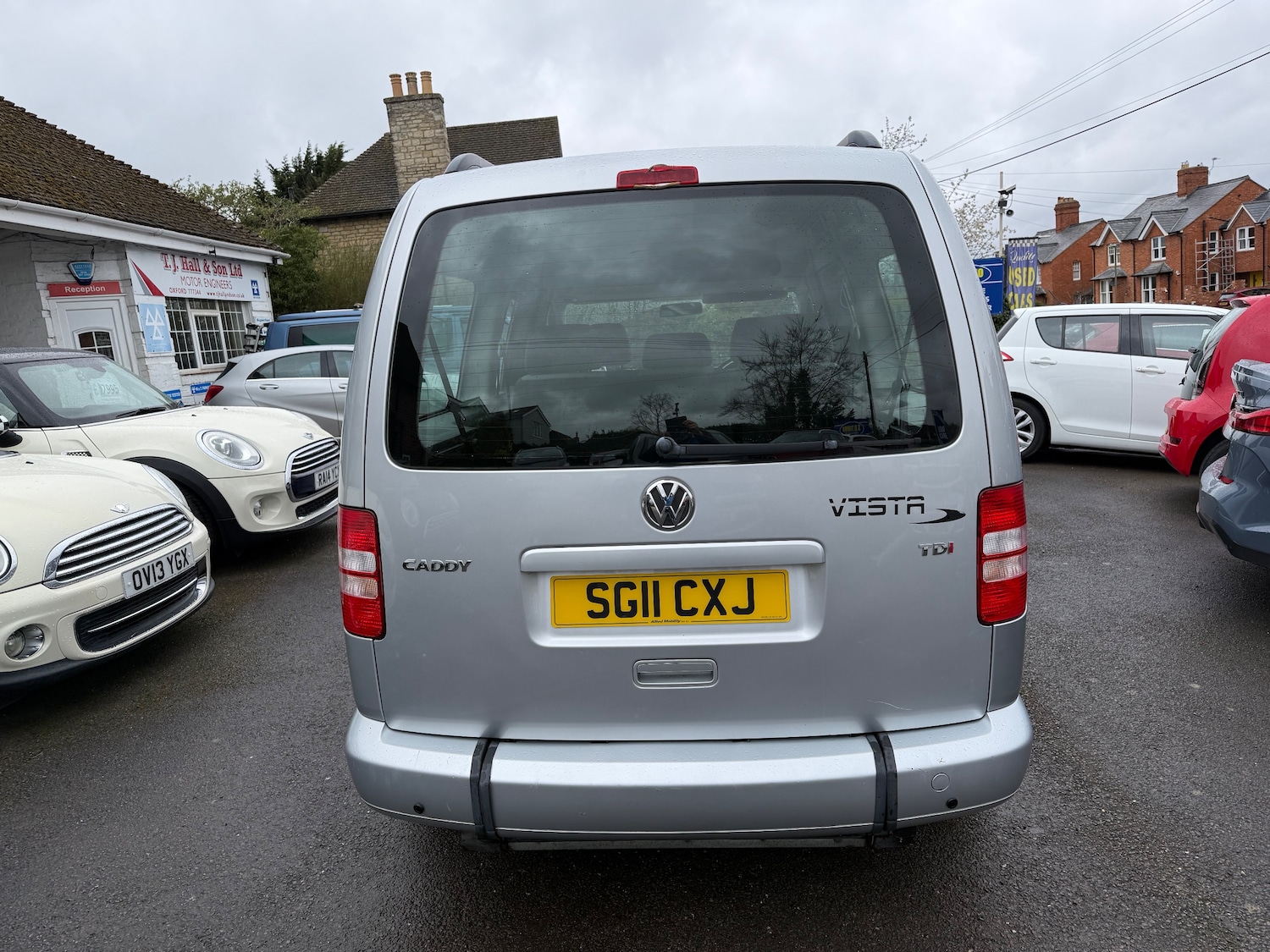 Used Volkswagen Caddy Maxi Life 2011 for sale - 78049876: Photo 5