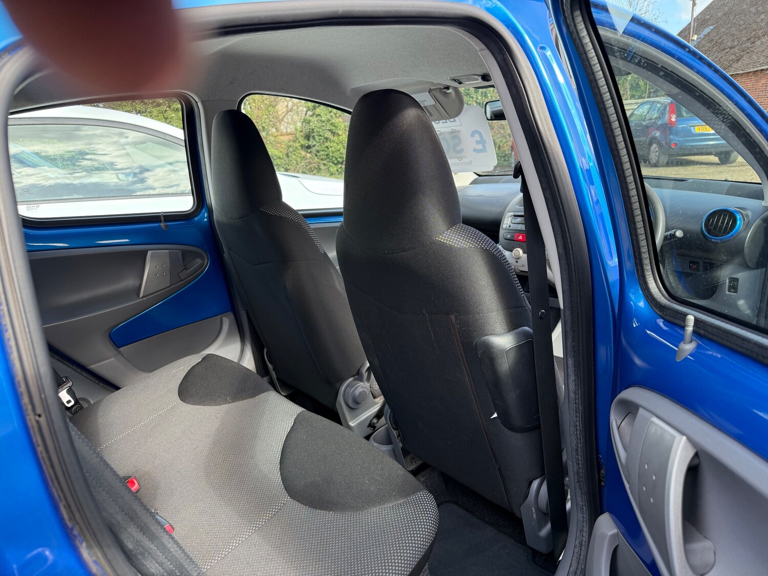 Used Toyota AYGO 2010 for sale - 77960045: Photo 14