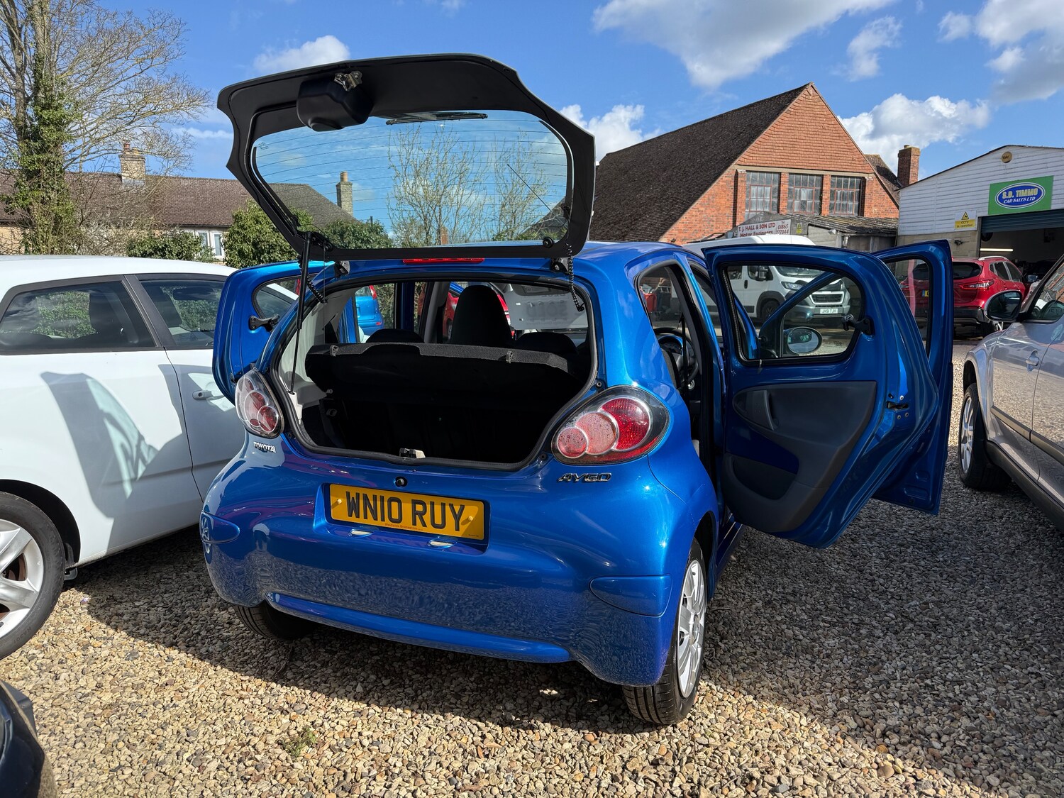 Used Toyota AYGO 2010 for sale - 77960045: Photo 7