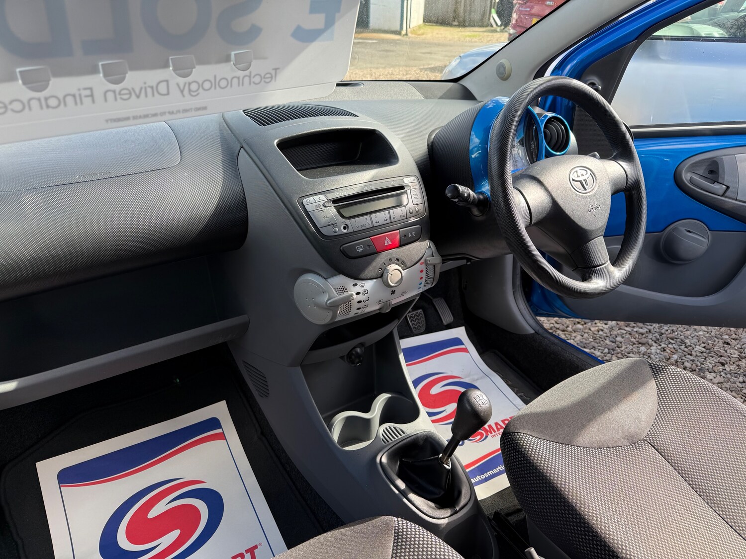 Used Toyota AYGO 2010 for sale - 77960045: Photo 8