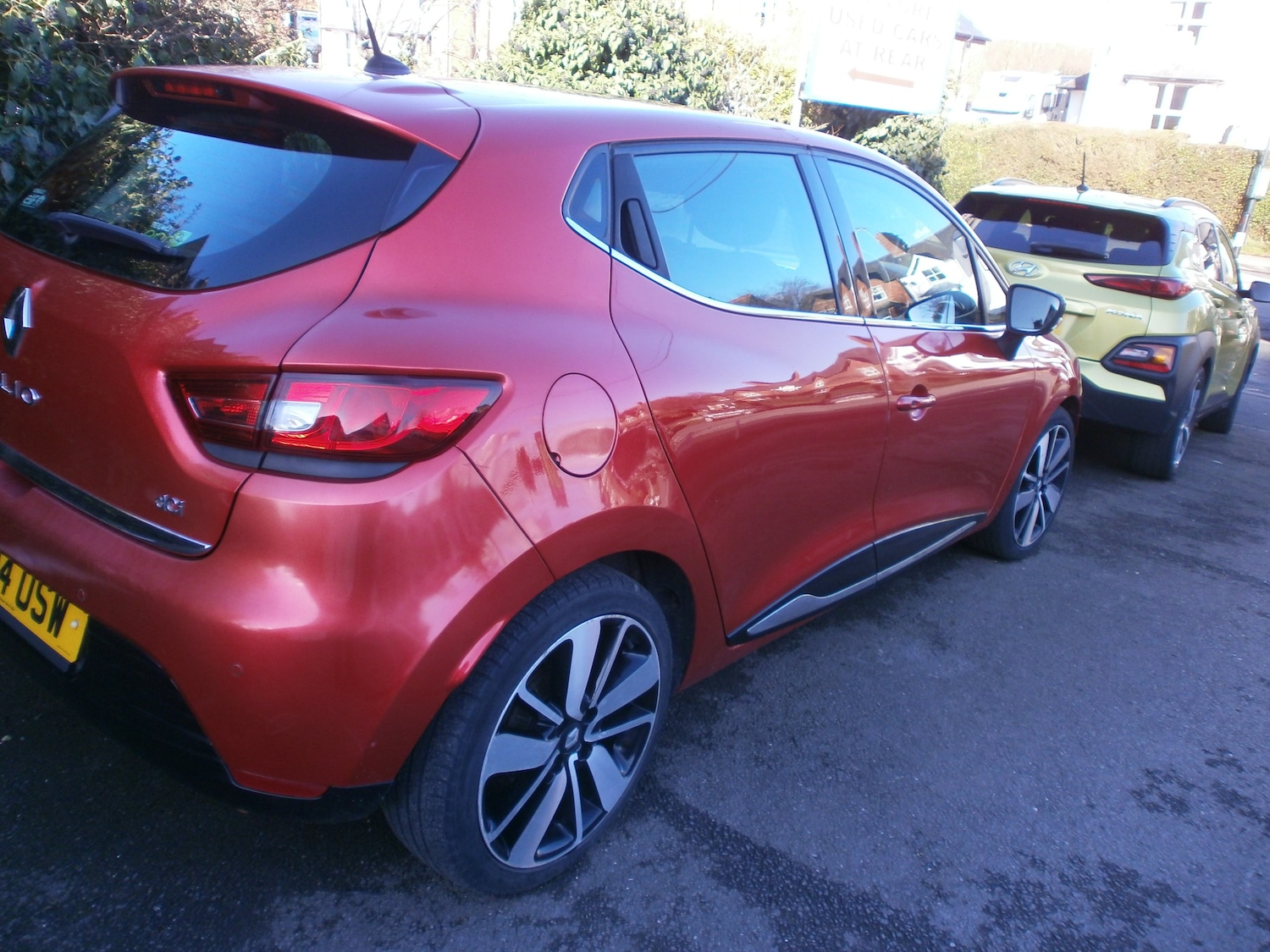 Used Renault Clio 2014 for sale - 77436280: Photo 2