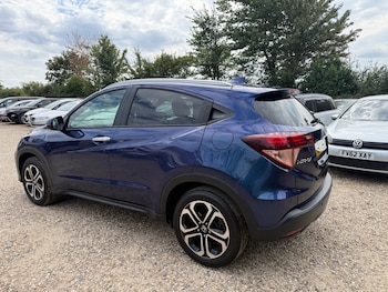 Used Honda HR-V 2018 for sale - 79326144: Photo