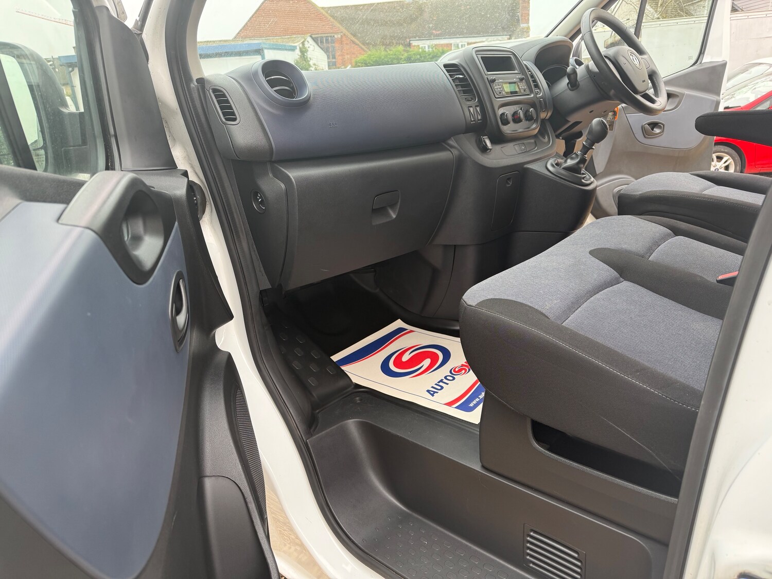 Used Vauxhall Vivaro 2018 for sale - 77810288: Photo 24