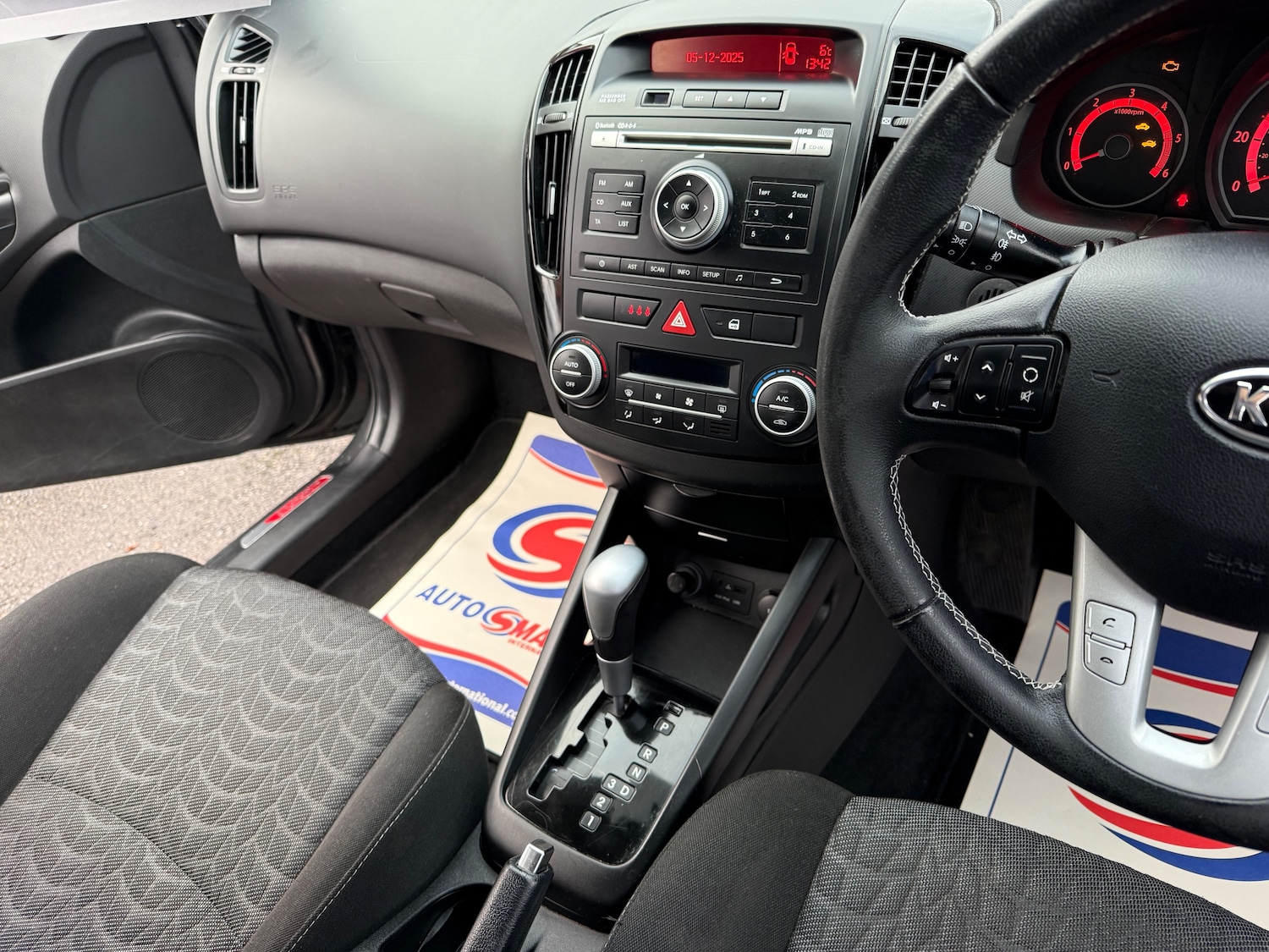 Used Kia Ceed 2011 for sale - 77145246: Photo 11