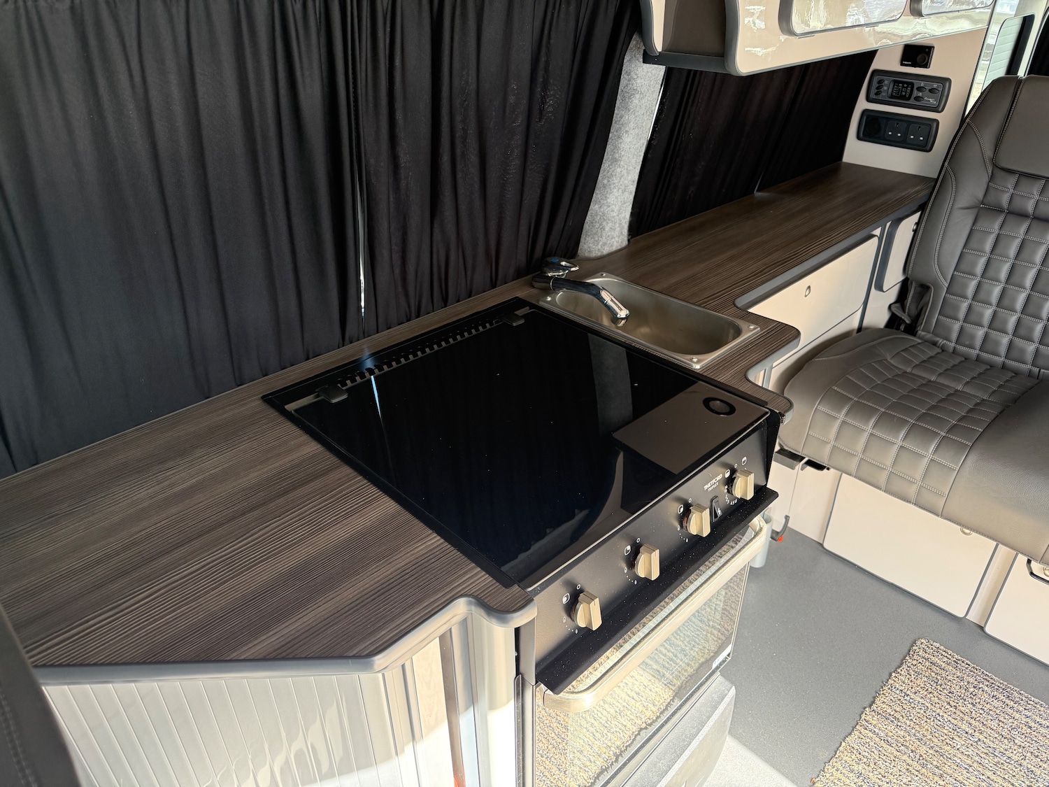 Used Volkswagen Transporter 2018 for sale - 78218214: Photo 9