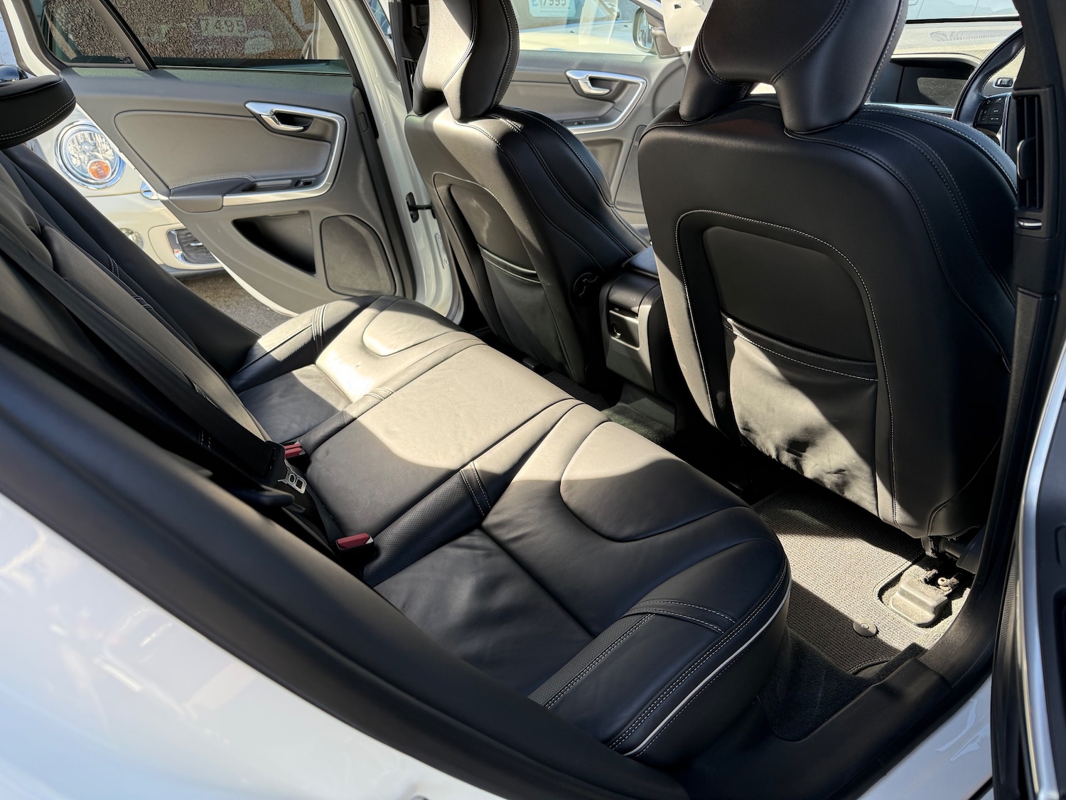 Used Volvo V60 2025 for sale - 77976107: Photo 11