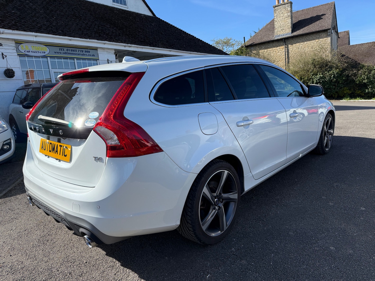 Used Volvo V60 2025 for sale - 77976107: Photo 4