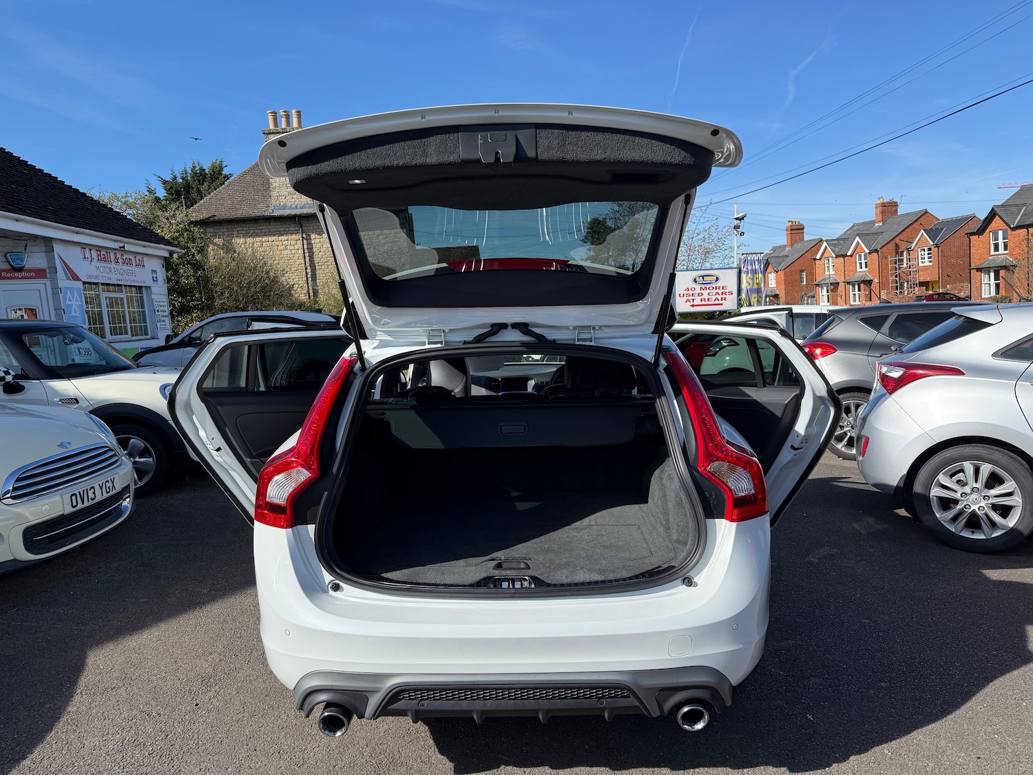 Used Volvo V60 2025 for sale - 77976107: Photo 8