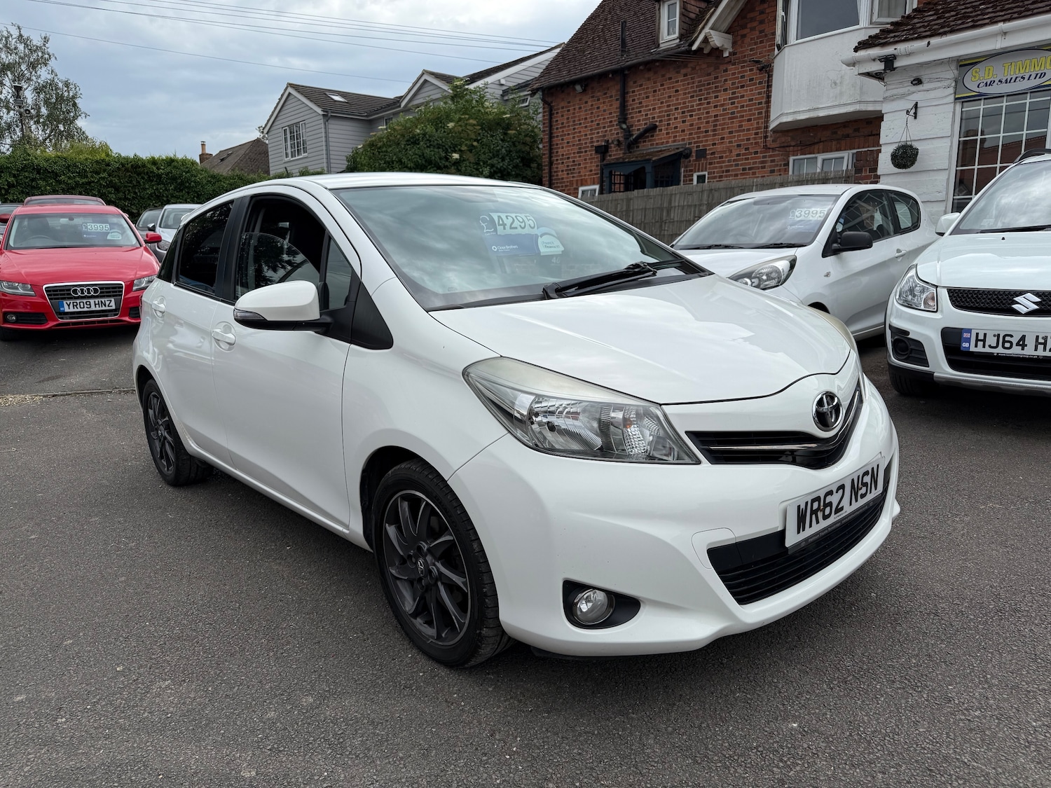 Used Toyota Yaris 2012 for sale - 77145203: Photo 1