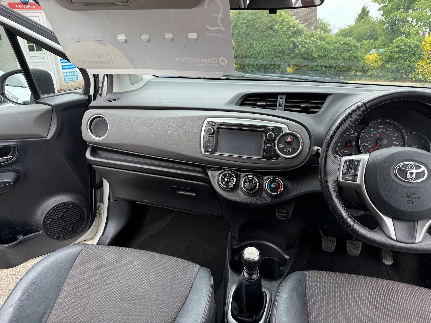 Used Toyota Yaris 2012 for sale - 77145203: Photo 14