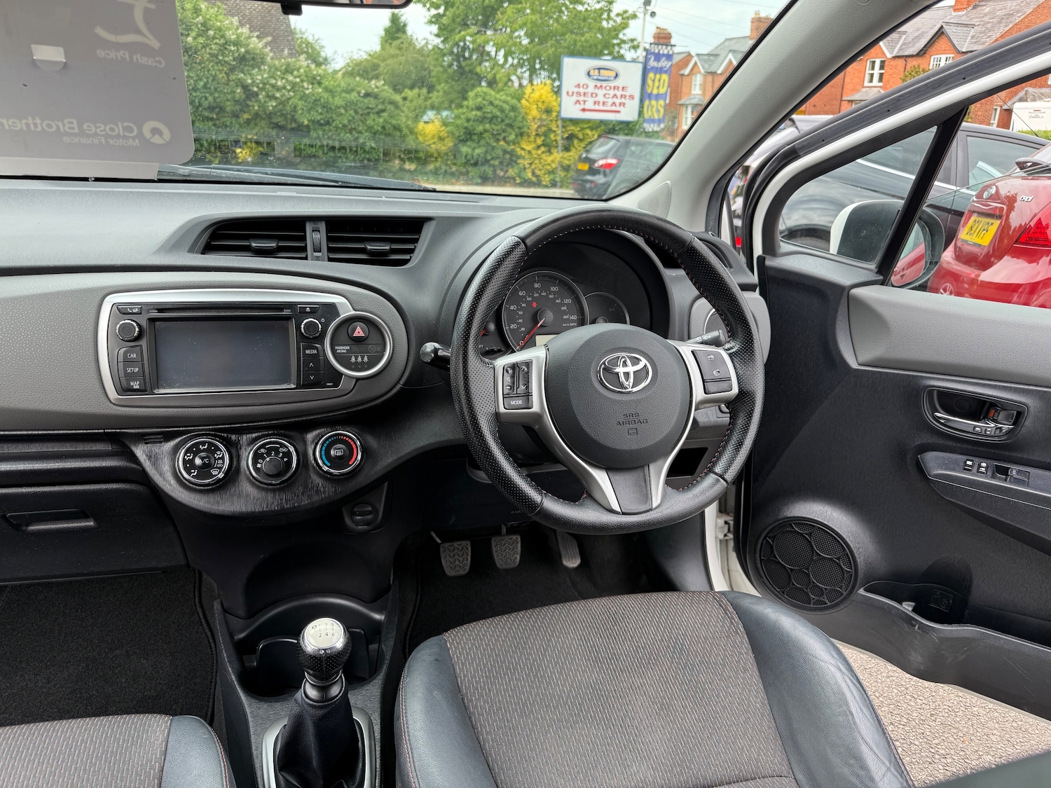 Used Toyota Yaris 2012 for sale - 77145203: Photo 16