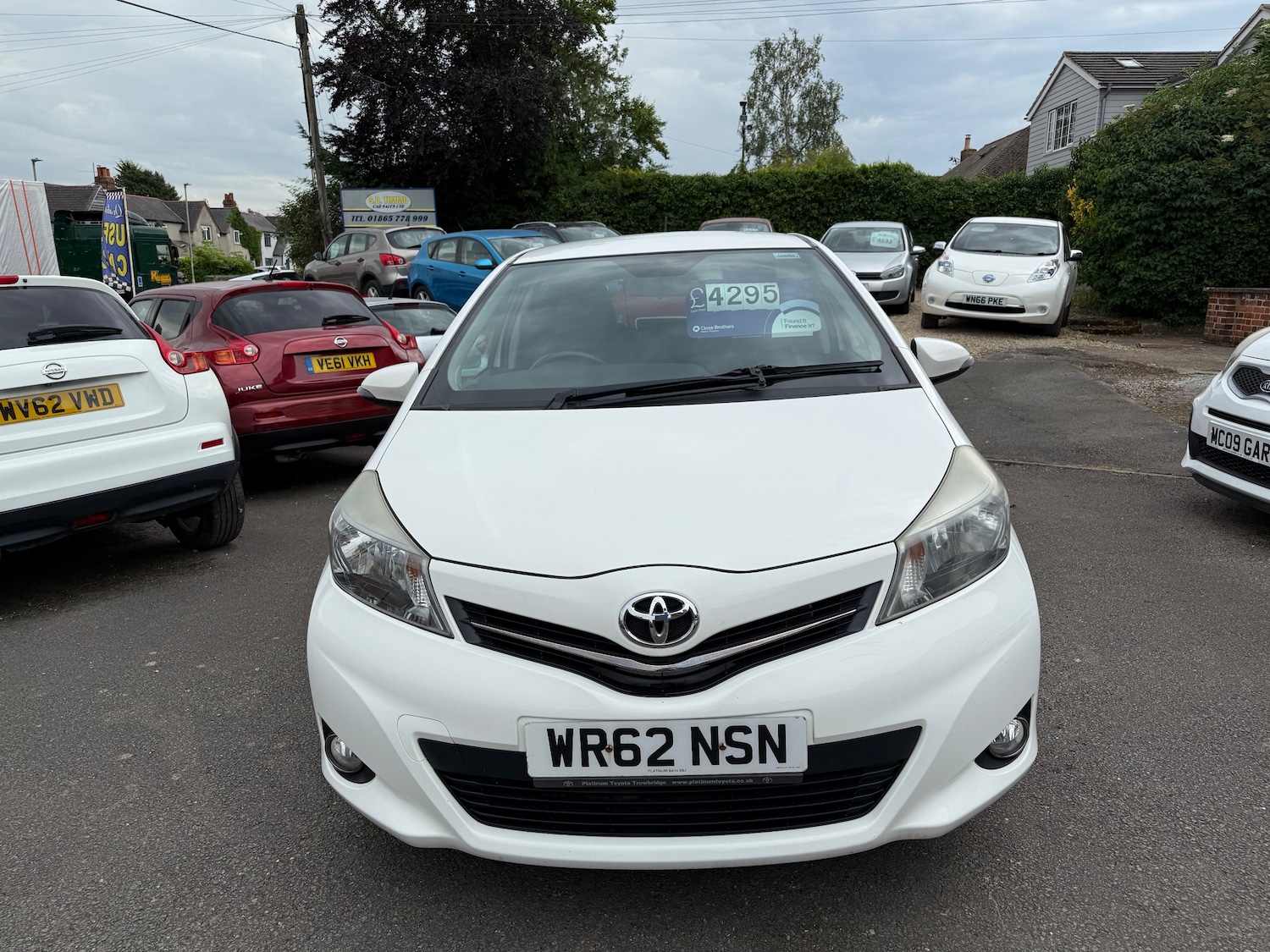 Used Toyota Yaris 2012 for sale - 77145203: Photo 2