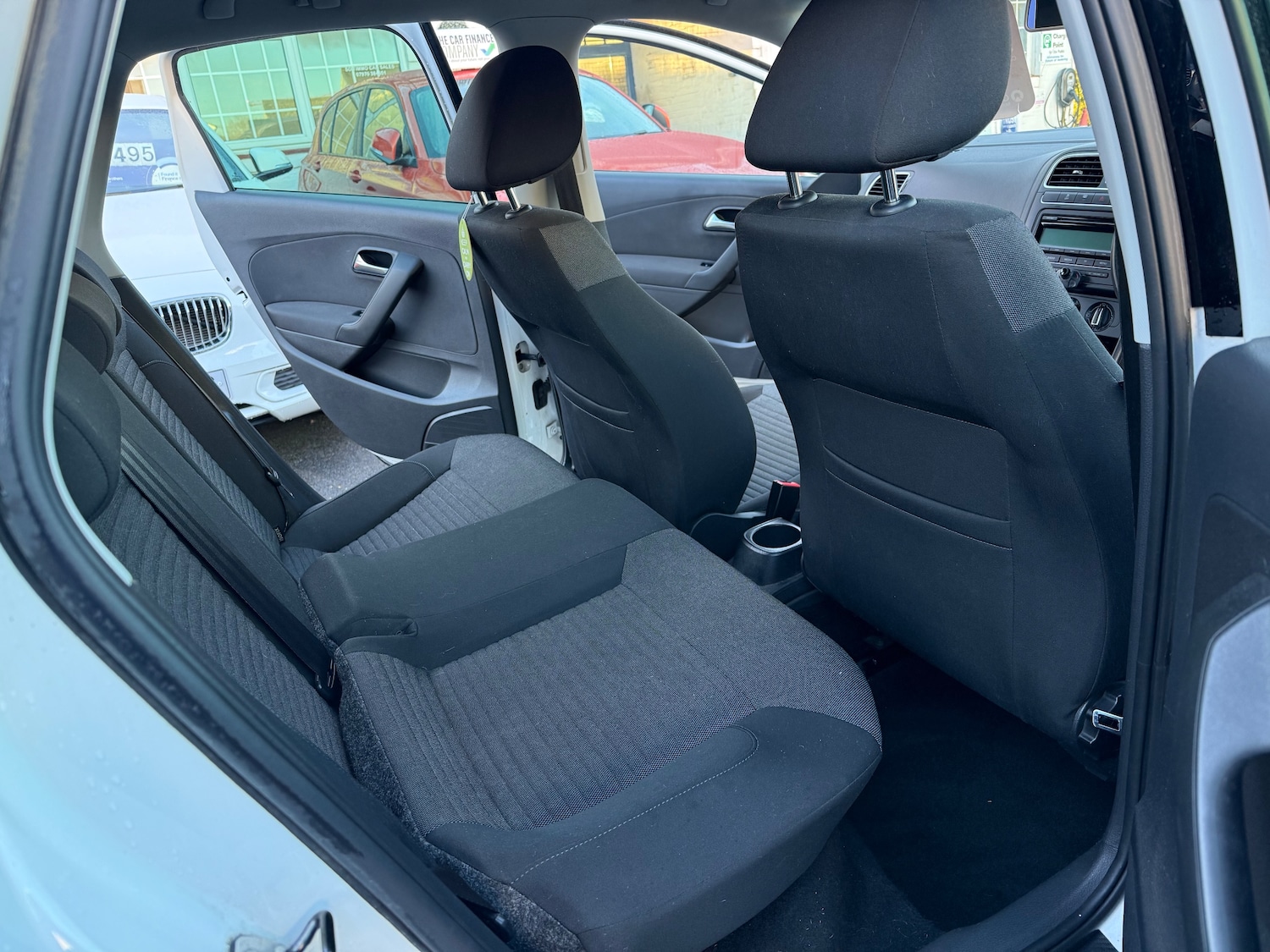 Used Volkswagen Polo 2011 for sale - 77145235: Photo 11