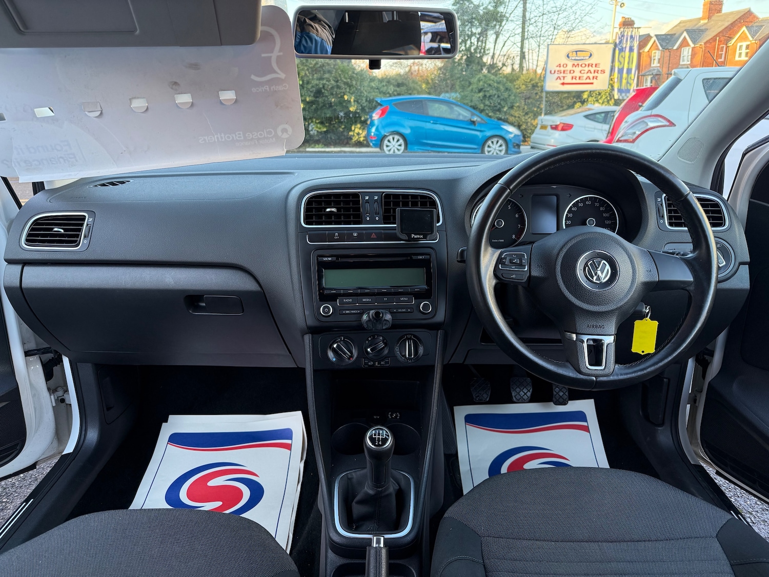 Used Volkswagen Polo 2011 for sale - 77145235: Photo 8