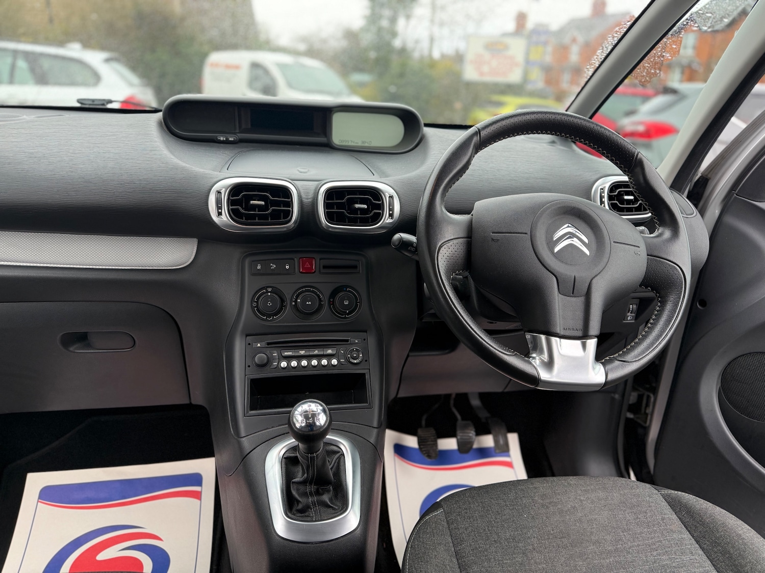 Used Citroen C3 Picasso 2016 for sale - 77501940: Photo 16