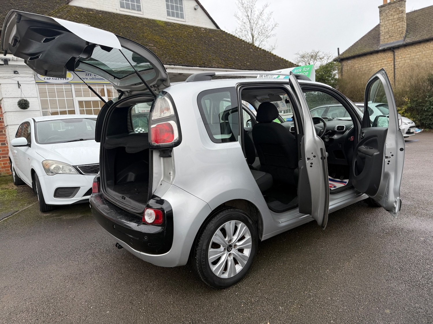 Used Citroen C3 Picasso 2016 for sale - 77501940: Photo 18