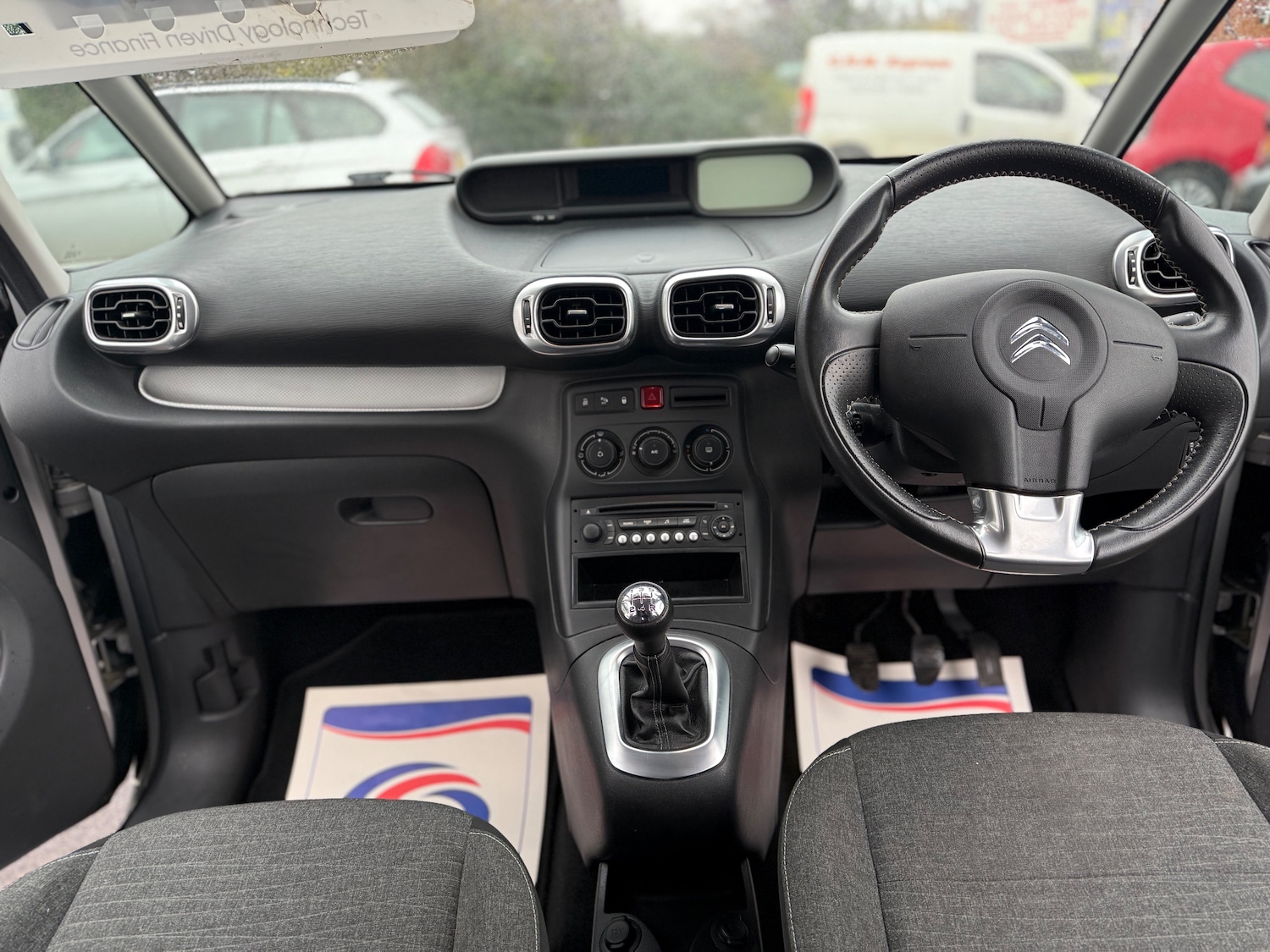 Used Citroen C3 Picasso 2016 for sale - 77501940: Photo 8