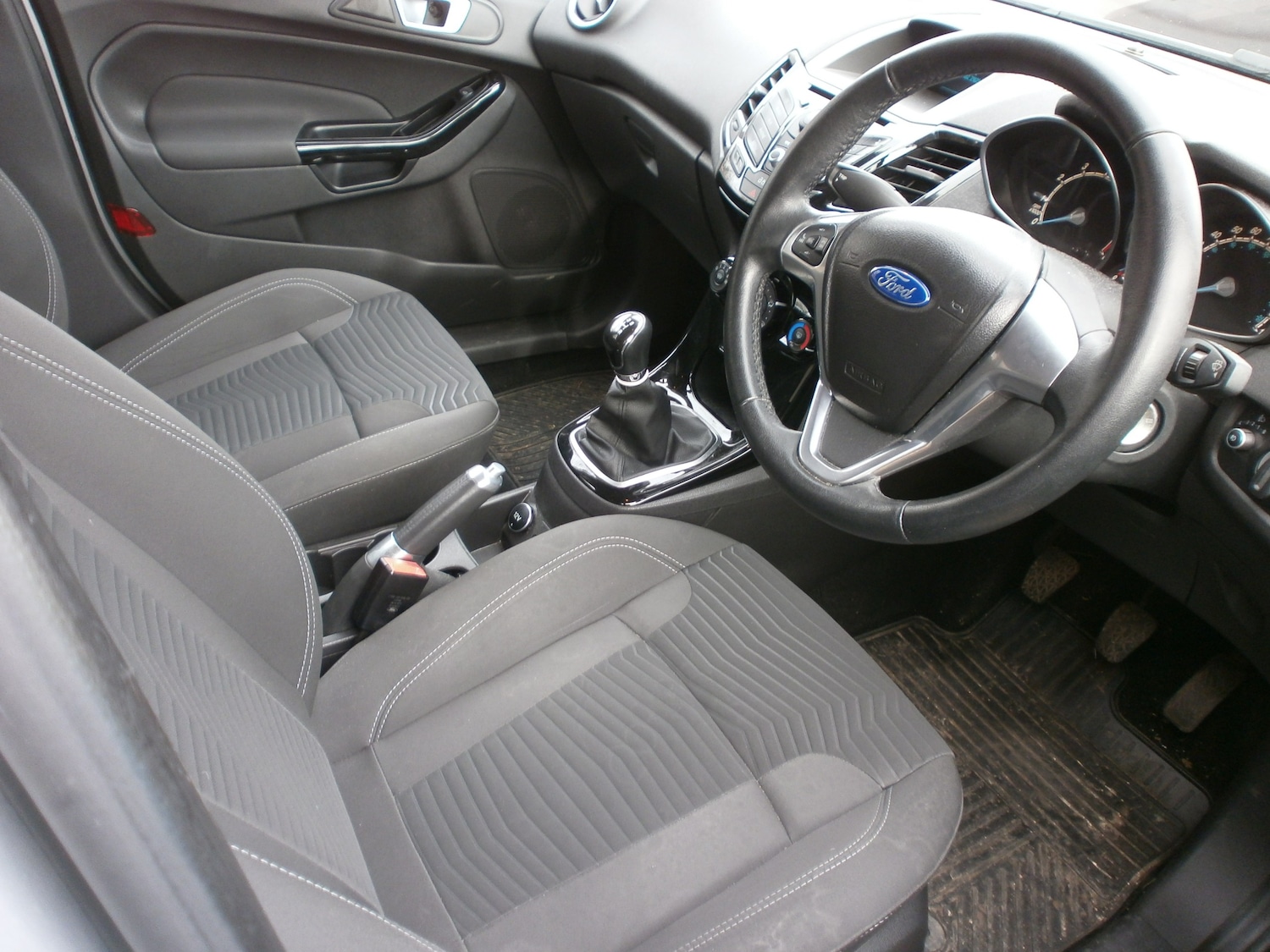 Used Ford Fiesta 2013 for sale - 77616976: Photo 5