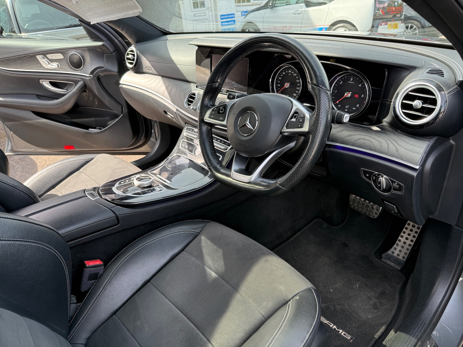 Used Mercedes-Benz E Class 2017 for sale - 78207031: Photo 18