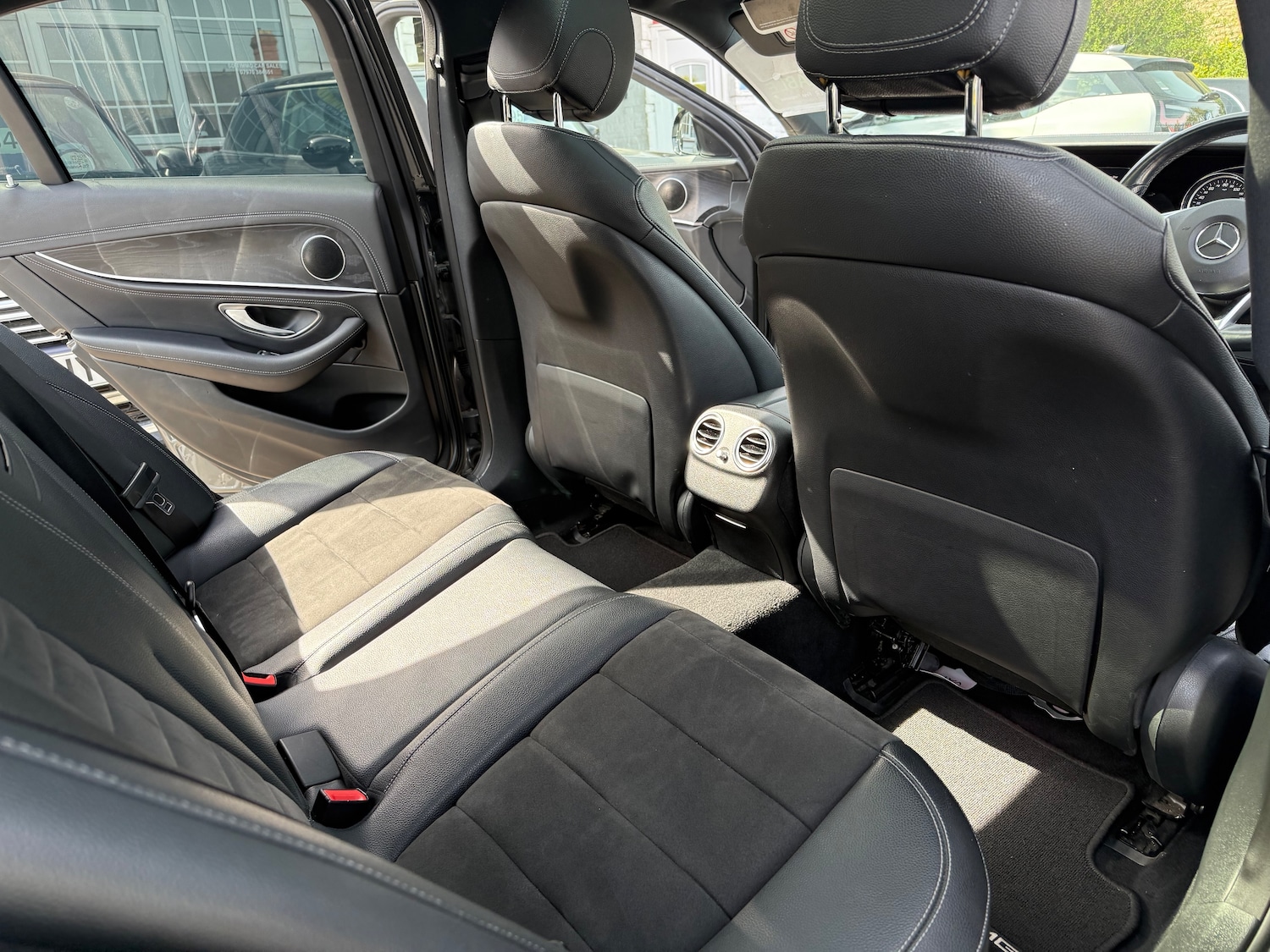 Used Mercedes-Benz E Class 2017 for sale - 78207031: Photo 32