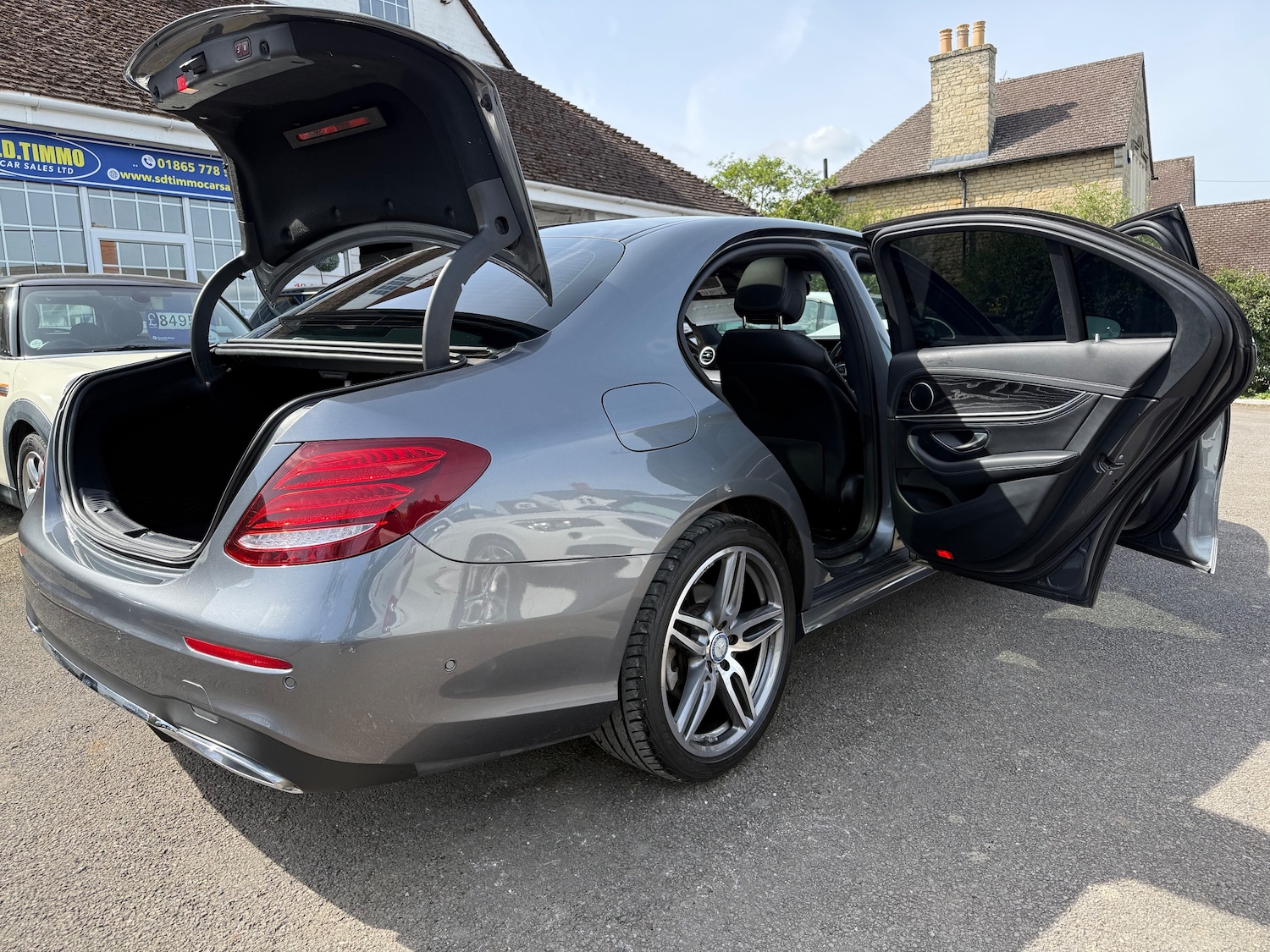 Used Mercedes-Benz E Class 2017 for sale - 78207031: Photo 35
