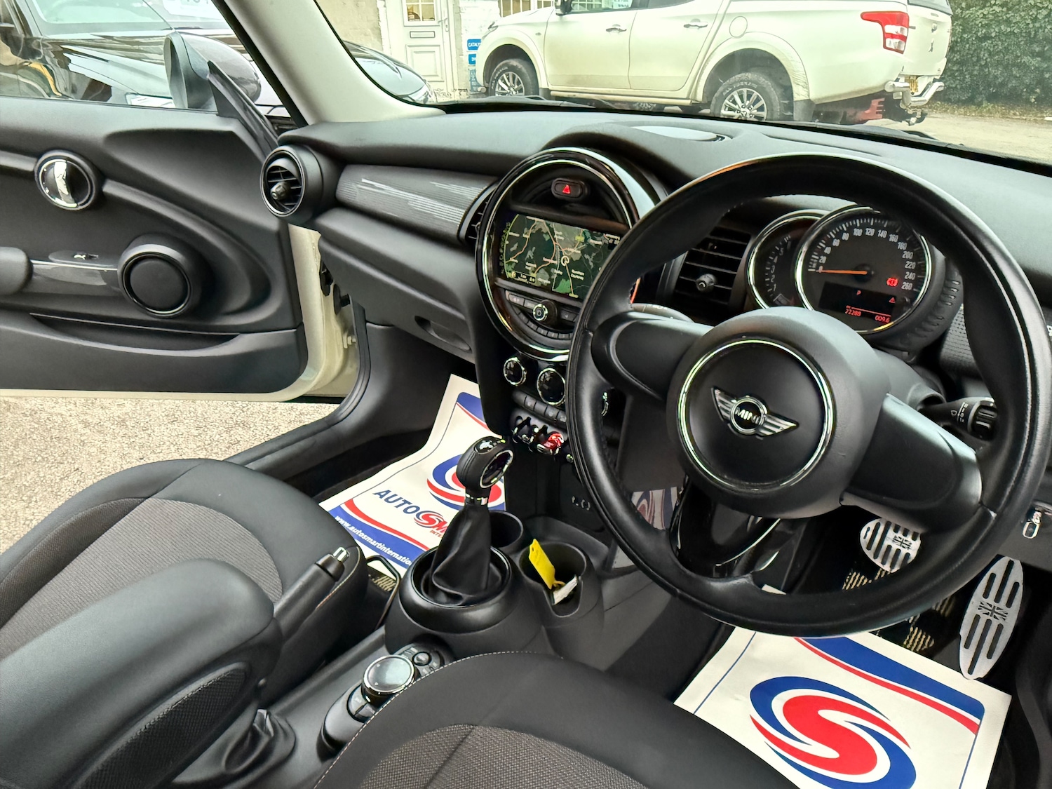 Used MINI Hatch 2015 for sale - 77145259: Photo 8