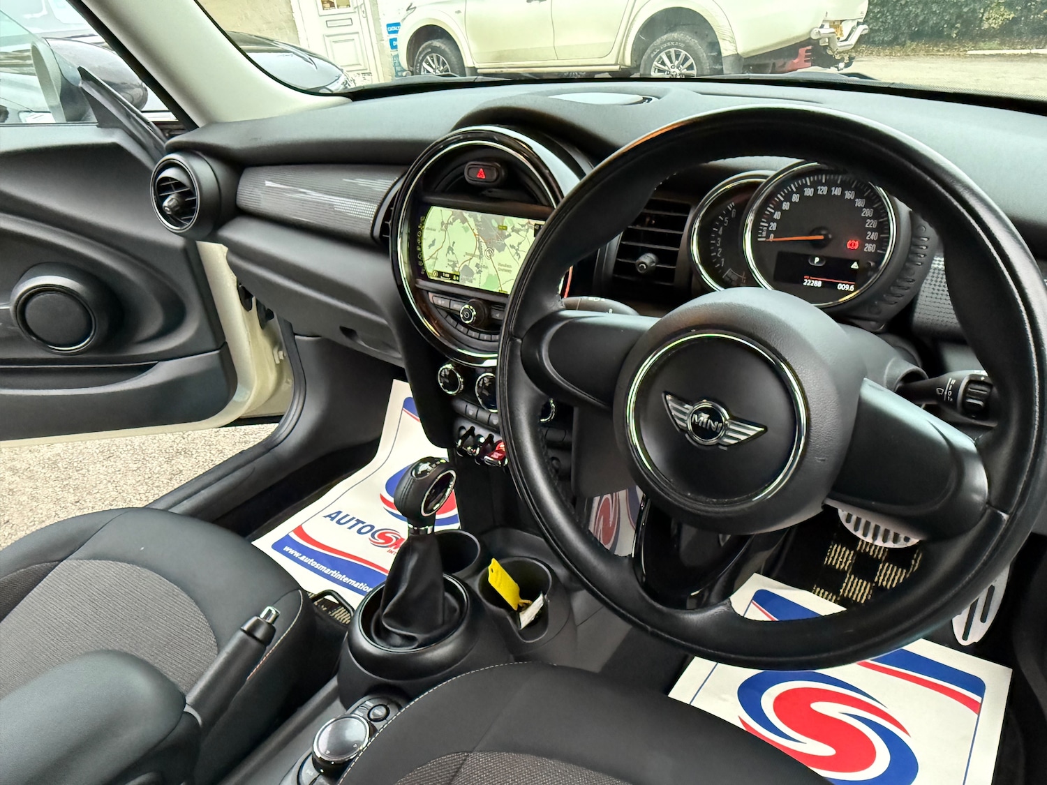 Used MINI Hatch 2015 for sale - 77145259: Photo 9