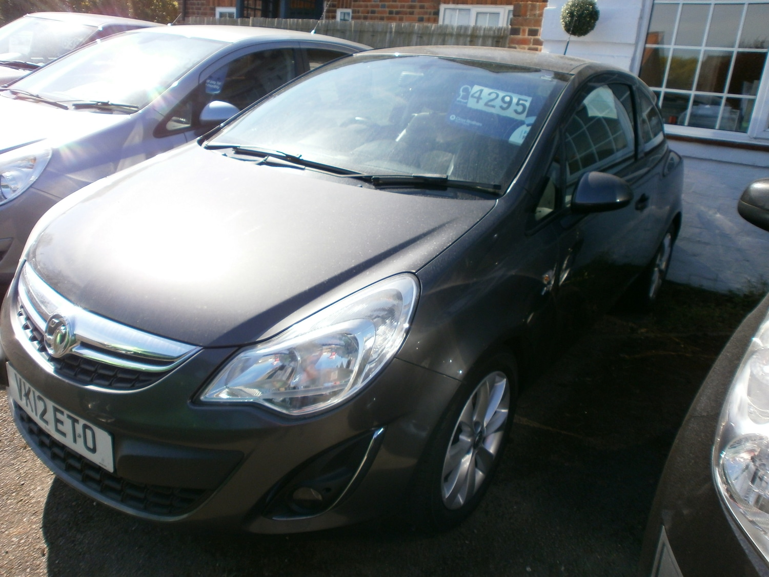 Used Vauxhall Corsa 2012 for sale - 77145193: Photo 2