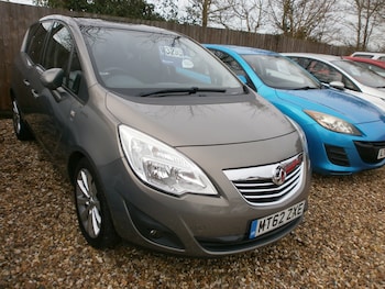 2013 (62) - 1.4T 16V SE 5dr