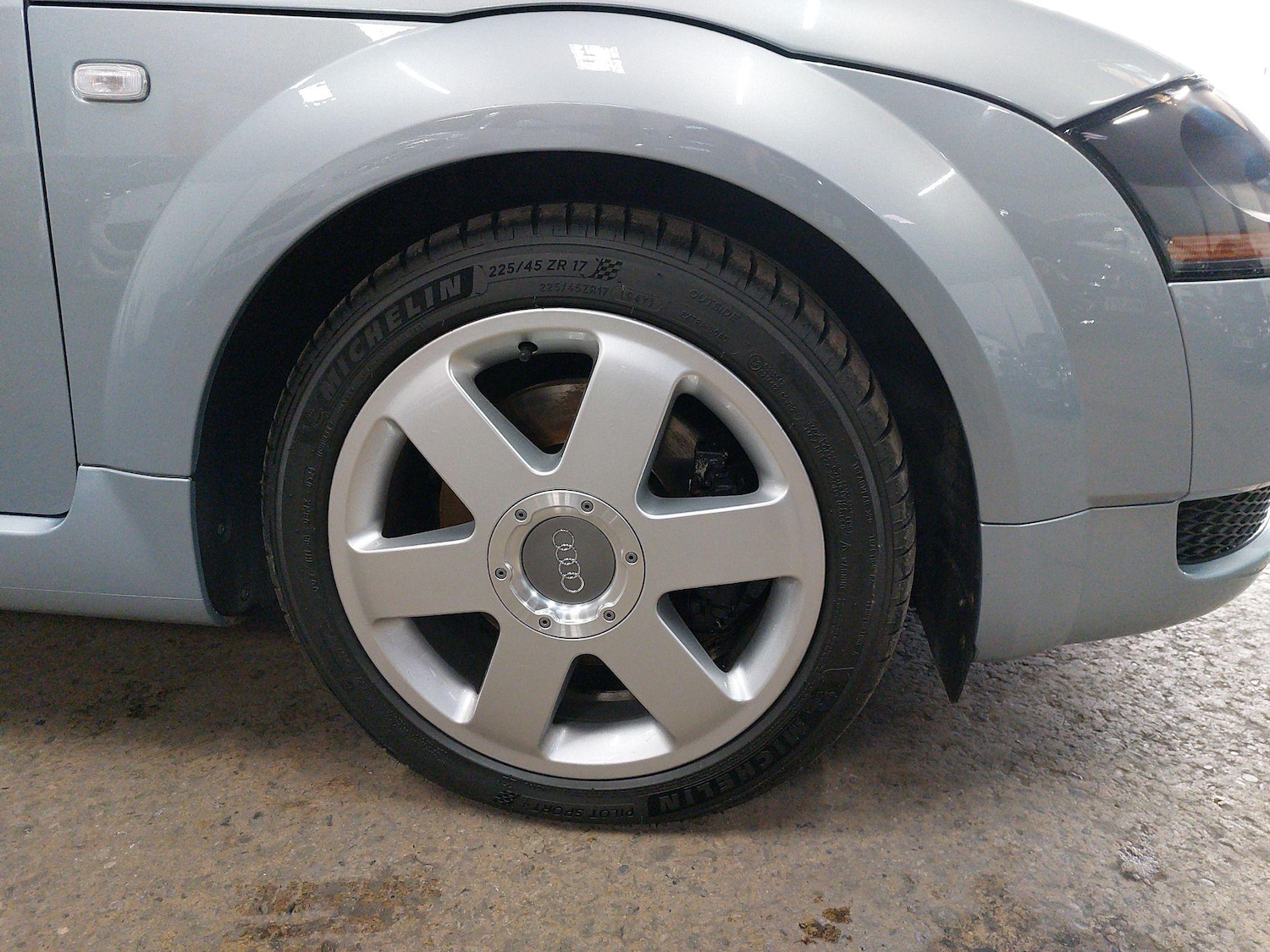 Used Audi TT 2001 for sale - 77021986: Photo 18