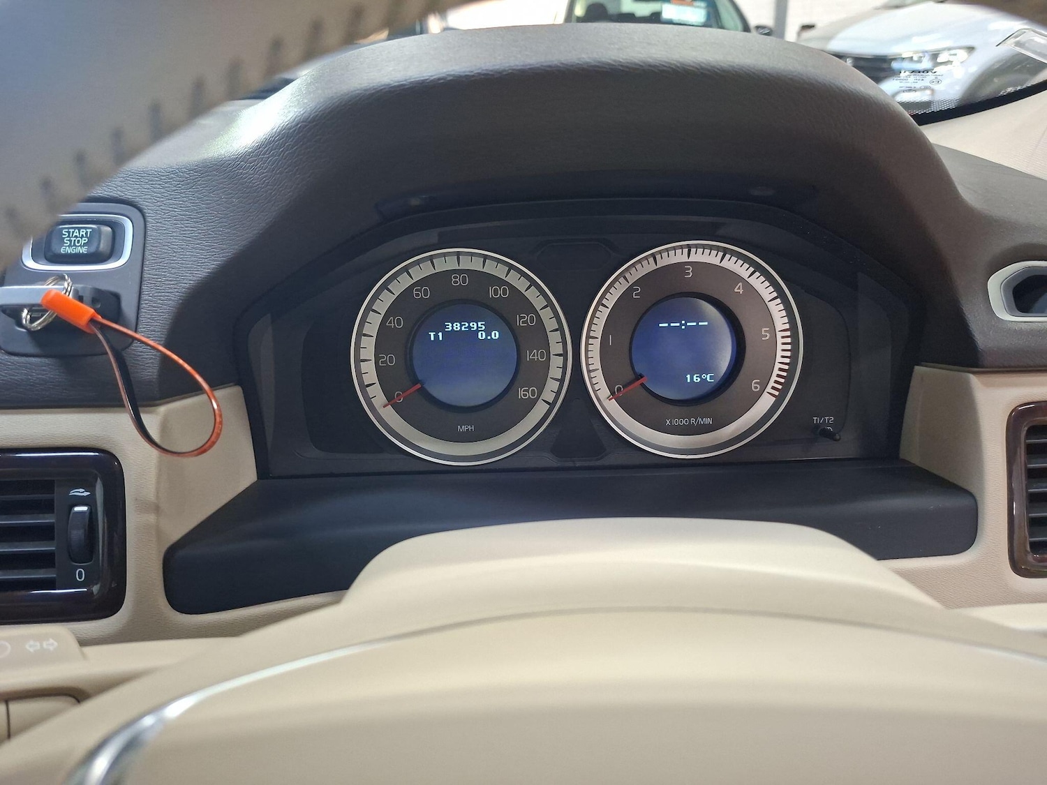 Used Volvo XC70 2011 for sale - 77942311: Photo 17