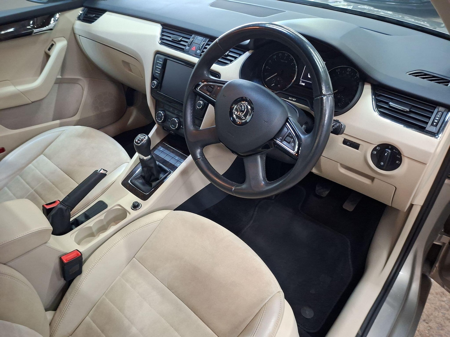 Used Skoda Octavia 2014 for sale - 77740194: Photo 10