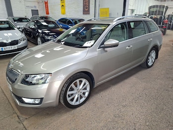 2014 - 2.0 TDI CR Elegance 4x4 5dr