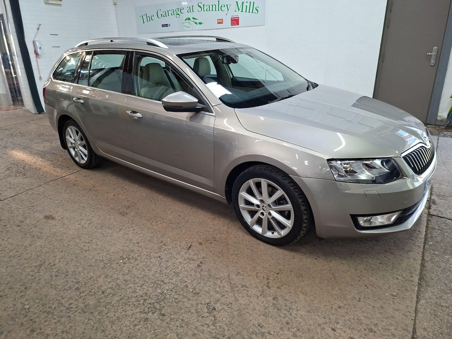 Used Skoda Octavia 2014 for sale - 77740194: Photo 3