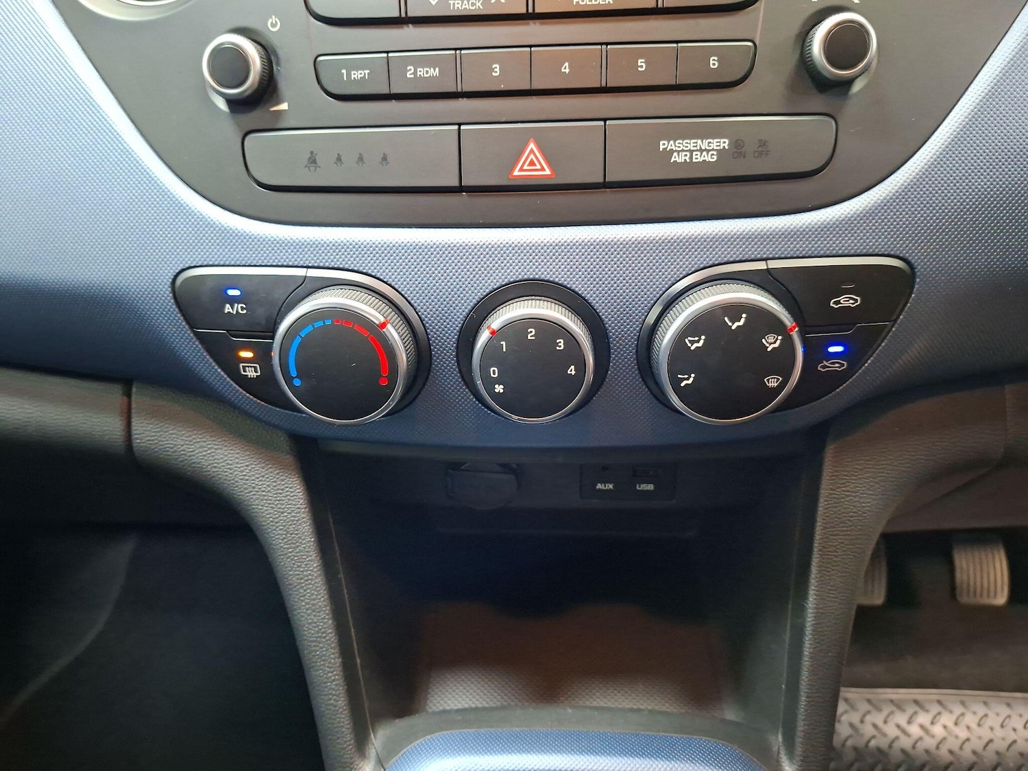 Used Hyundai i10 2016 for sale - 78175846: Photo 15