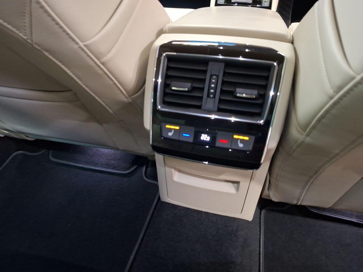 Used Skoda Superb 2018 for sale - 76563605: Photo 19