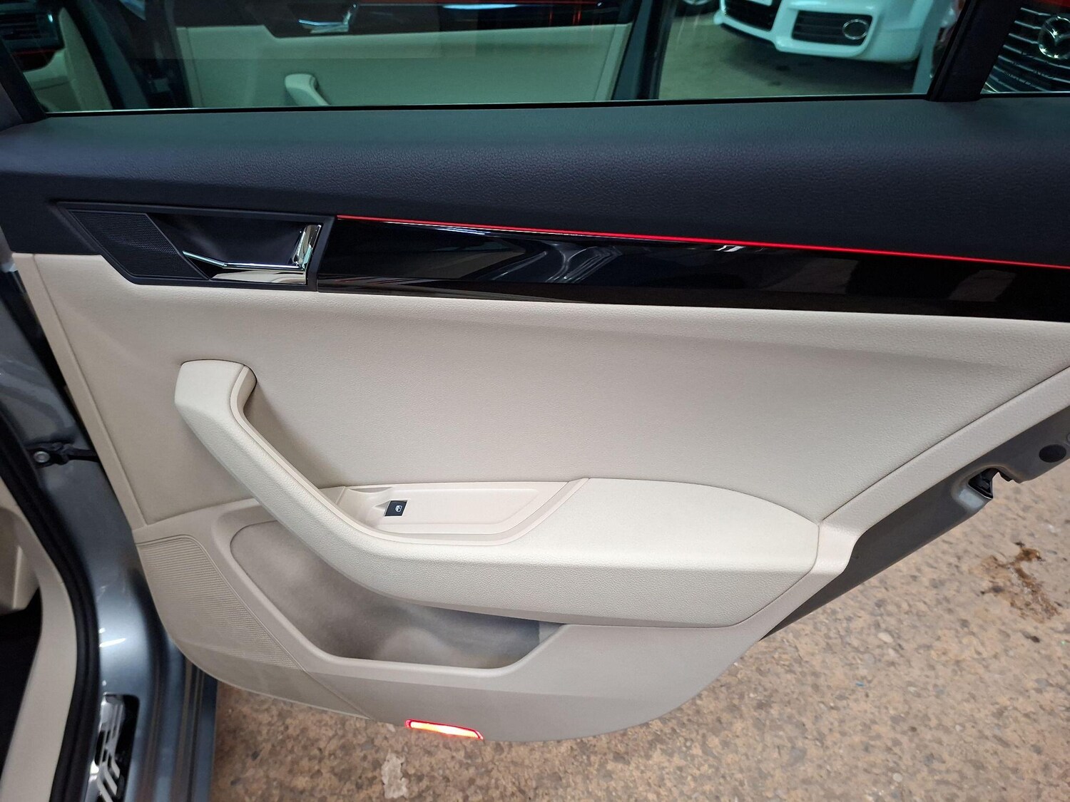 Used Skoda Superb 2018 for sale - 76563605: Photo 24