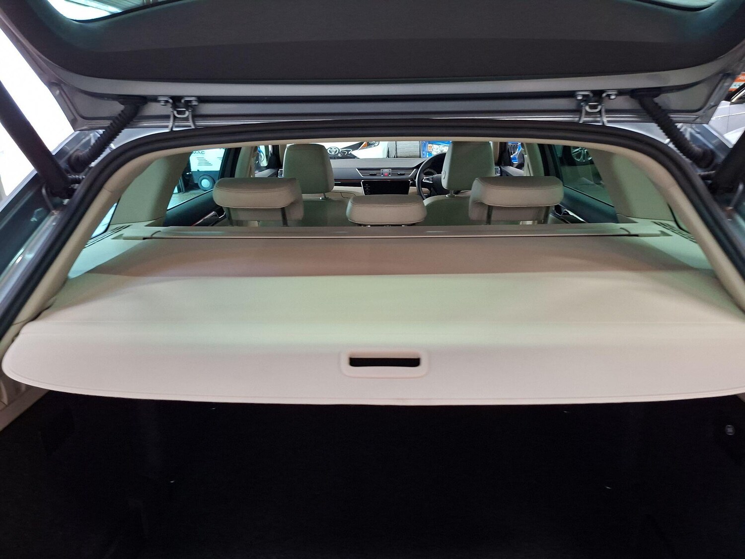 Used Skoda Superb 2018 for sale - 76563605: Photo 39