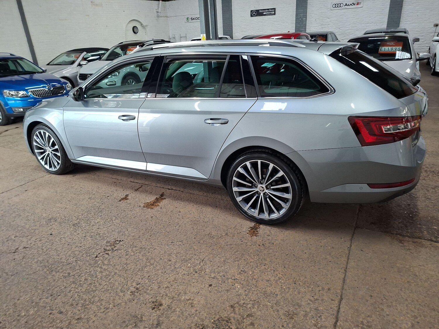 Used Skoda Superb 2018 for sale - 76563605: Photo 9