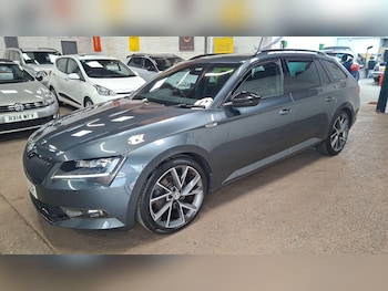 Used Skoda Superb 2017 for sale - 79252899: Photo