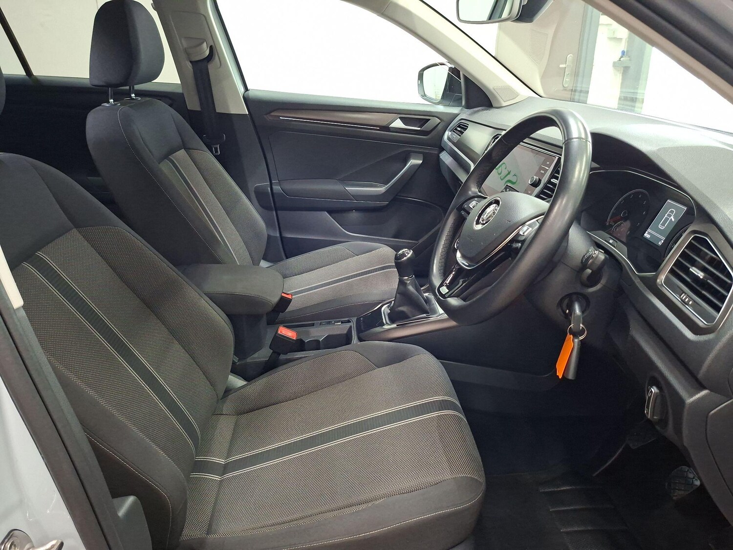 Used Volkswagen T-Roc 2018 for sale - 76563603: Photo 13