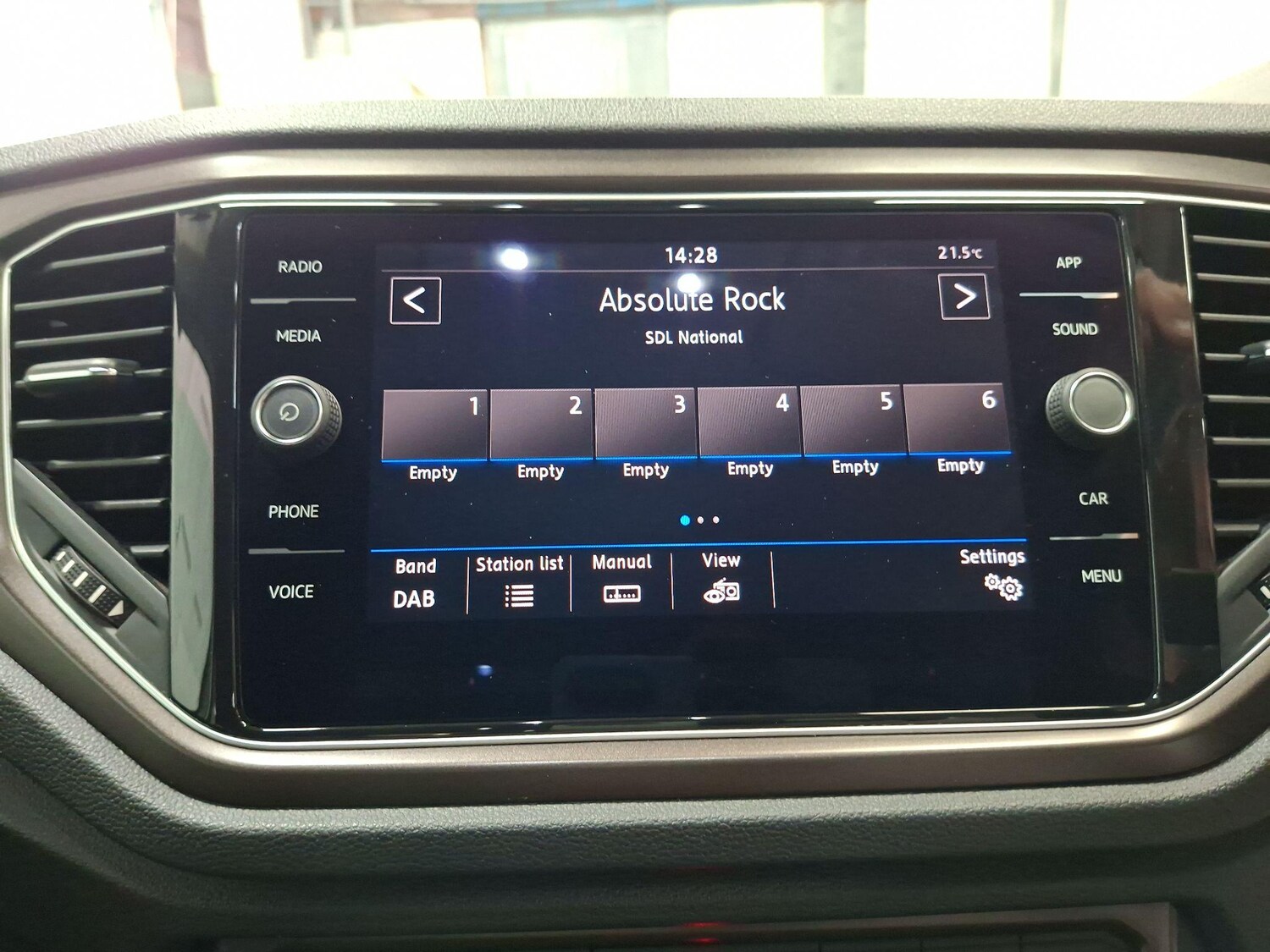 Used Volkswagen T-Roc 2018 for sale - 76563603: Photo 19