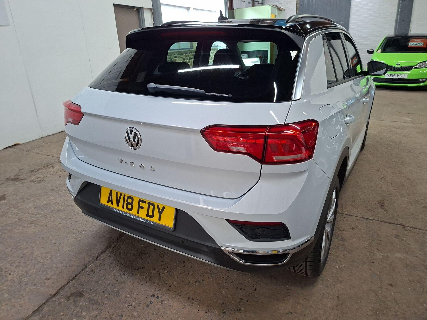 Used Volkswagen T-Roc 2018 for sale - 76563603: Photo 6