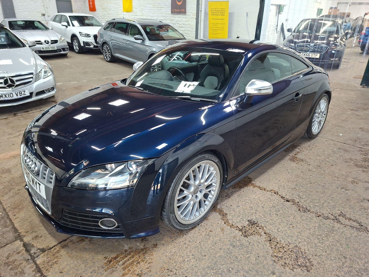 Used Audi TT 2010 for sale - 78009472: Photo 2