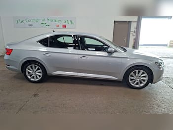 Used Skoda Superb 2017 for sale - 79747968: Photo