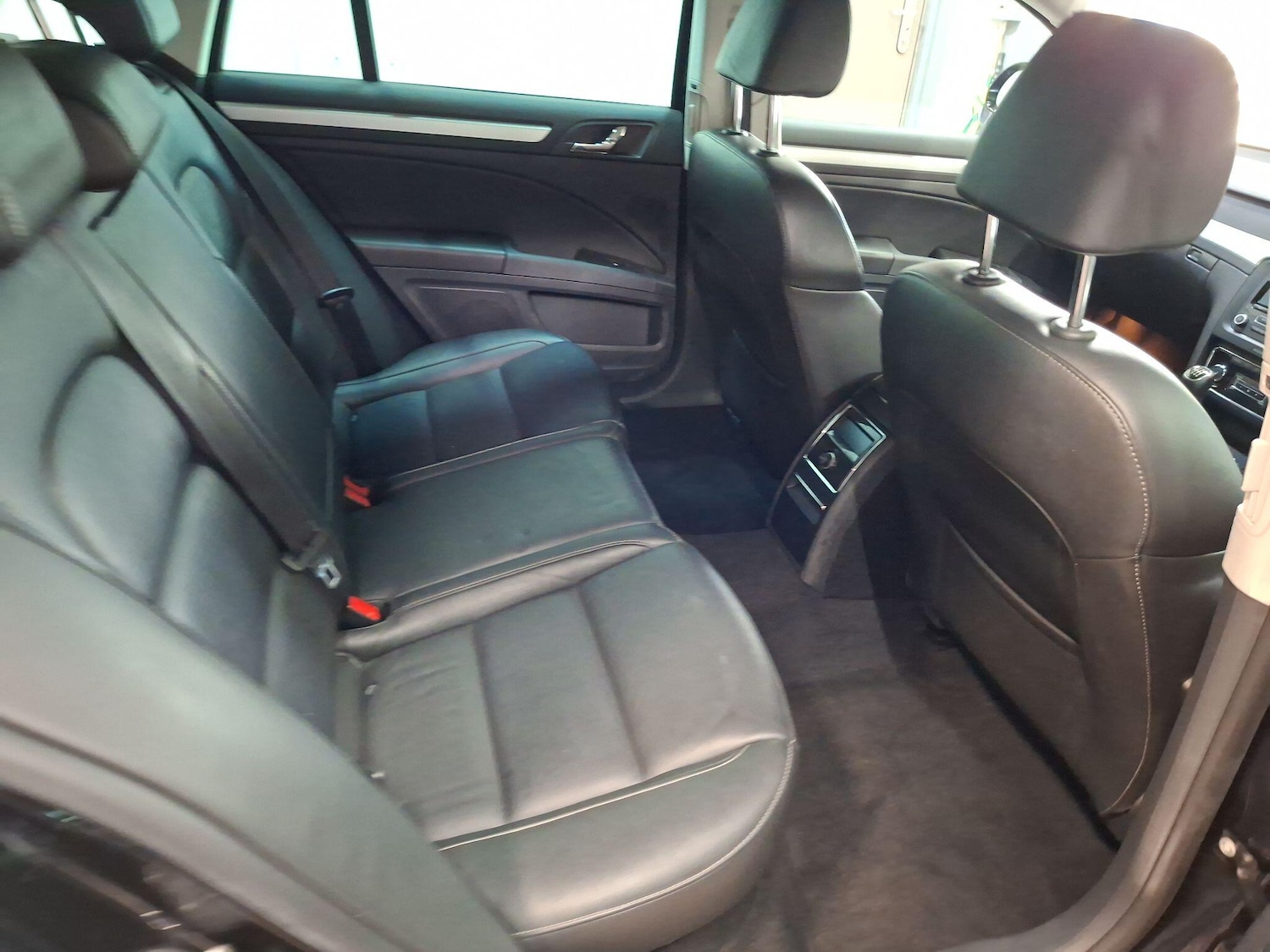 Used Skoda Superb 2015 for sale - 77740176: Photo 15