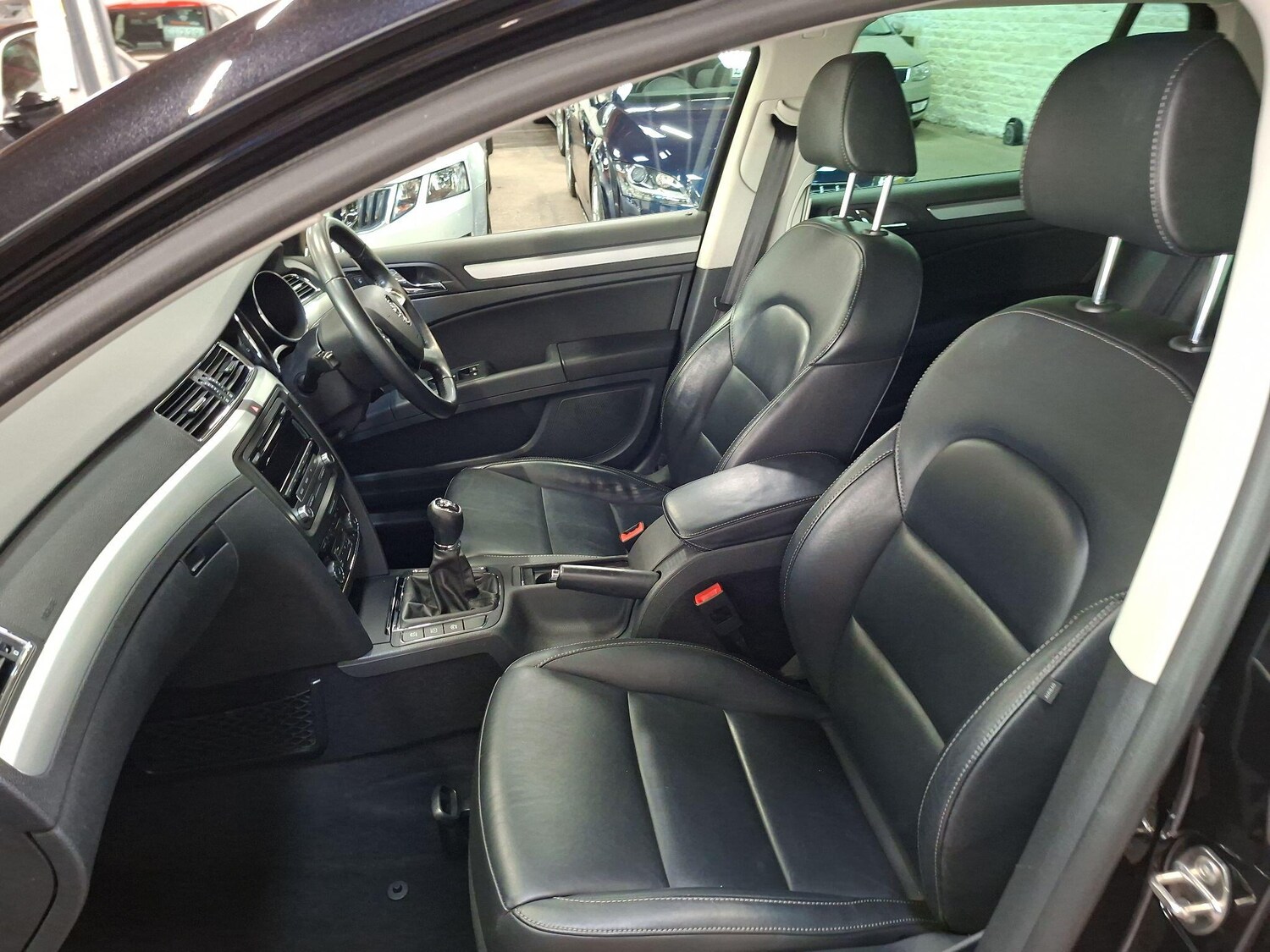 Used Skoda Superb 2015 for sale - 77740176: Photo 17